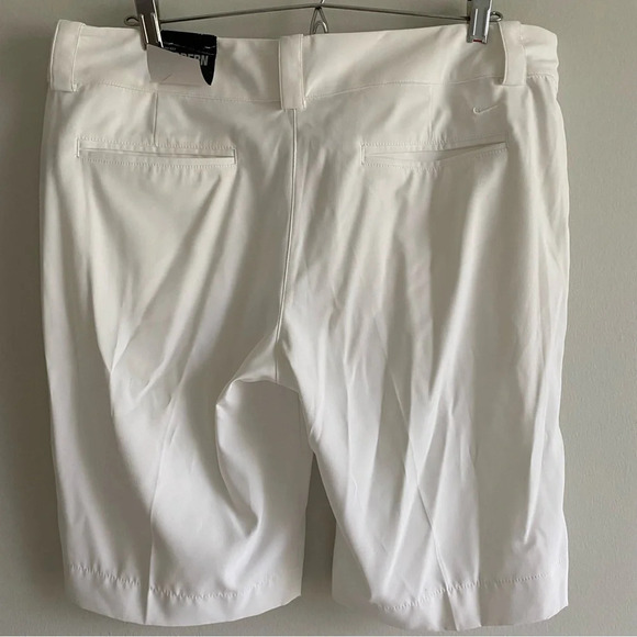 NWT NIKE White Mid Rise Bermuda Golf Shorts  10 1/2” Size 12 - Picture 7 of 10